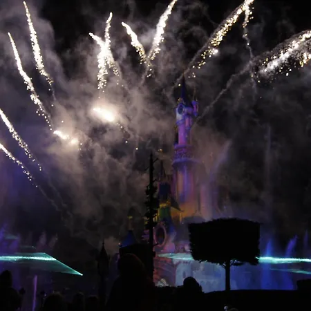 Eureka-disneyland Paris & Val D'europe Parking Gratuit Wifi Rer A 谢西