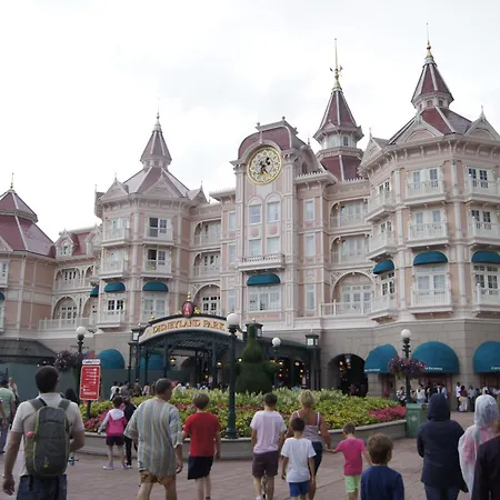 Eureka-disneyland Paris & Val D'europe Parking Gratuit Wifi Rer A Apartment Chessy (Seine-et-Marne)