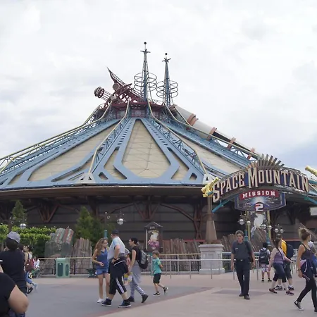 Eureka-disneyland Paris & Val D'europe Parking Gratuit Wifi Rer A