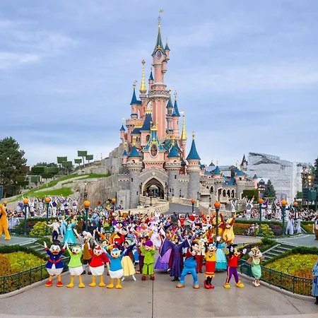 Eureka-disneyland Paris & Val D'europe Parking Gratuit Wifi Rer A