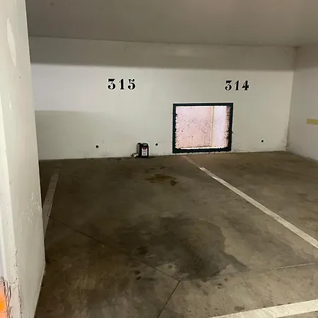 Eureka-disneyland Paris & Val D'europe Parking Gratuit Wifi Rer A Chessy (Seine-et-Marne)